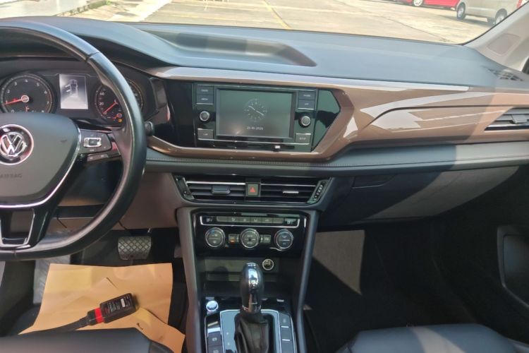 Volkswagen Tharu 2019 #13 Volkswagen Tharu 2019 car image #13