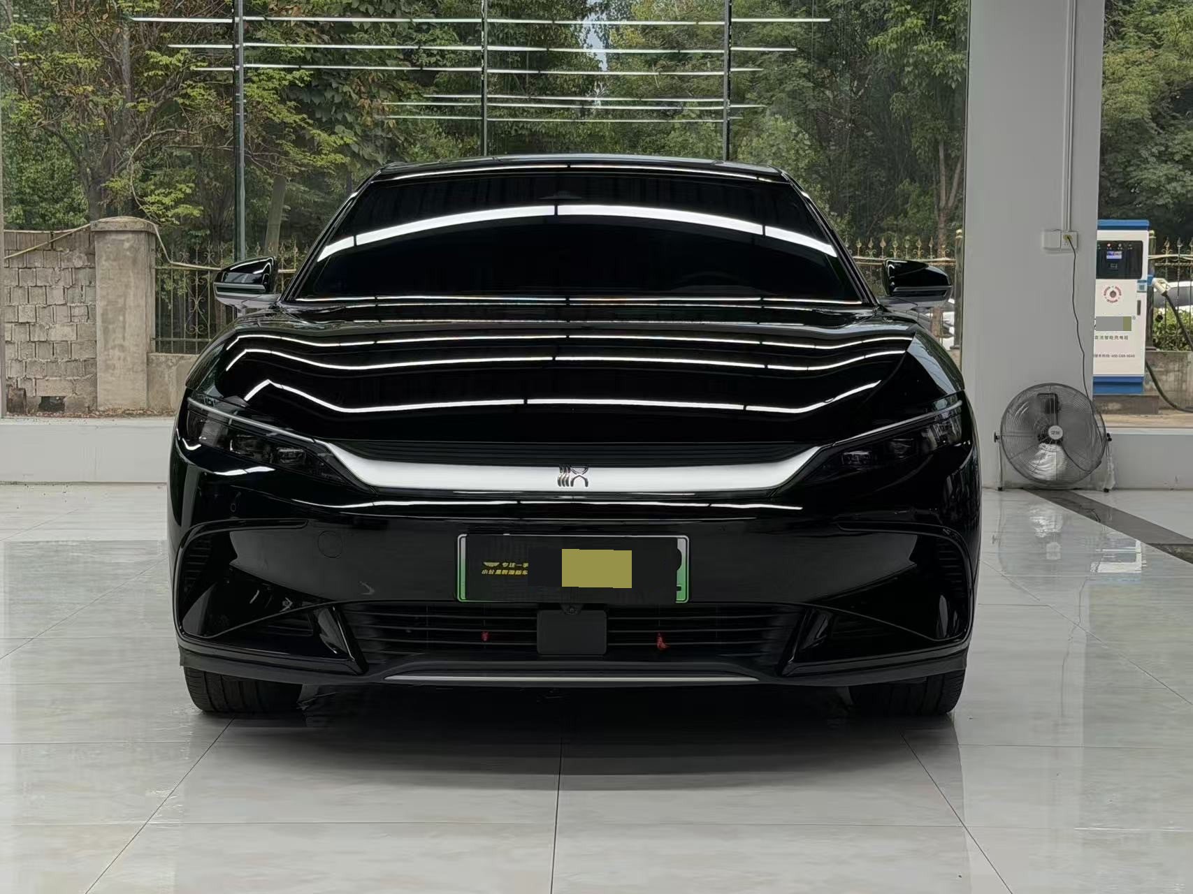 BYD Han 2024 car image #2