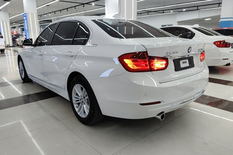 BMW 3 Series 2015 #7 BMW 3 Series 2015 car image #7