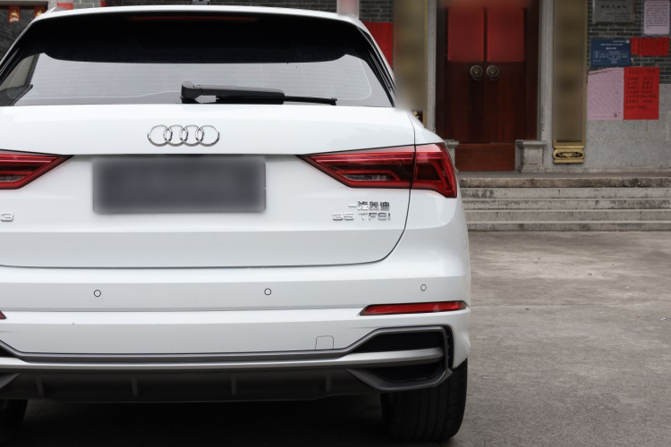 Audi Q3 2023 #11 Audi Q3 2023 car image #11