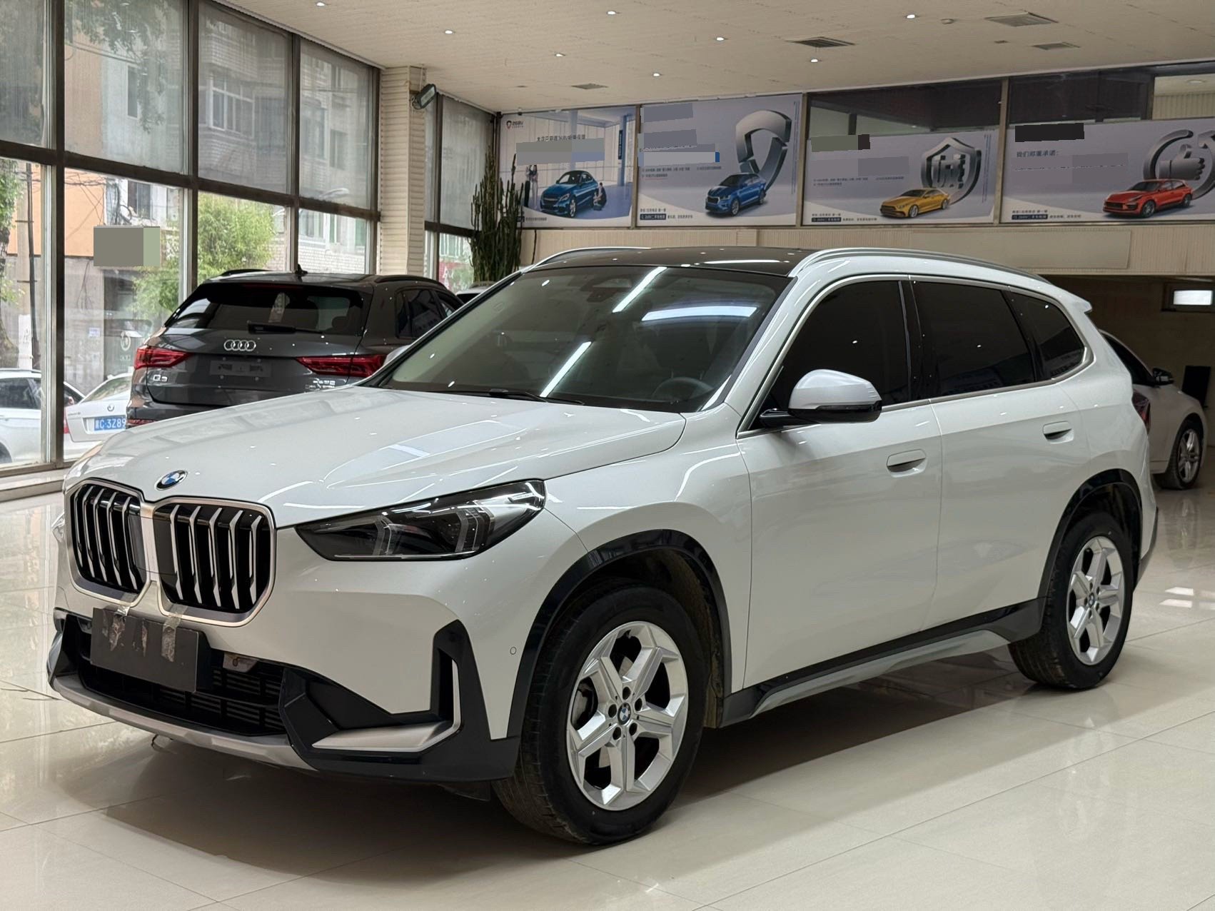 BMW X1 2024 BMW X1 2024 car image