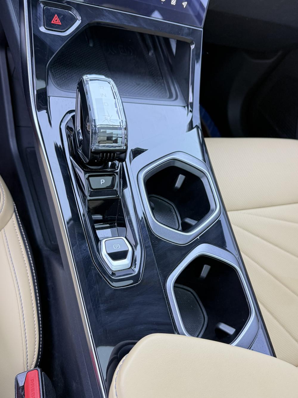 GEELY Boyue L 2024 car image #7