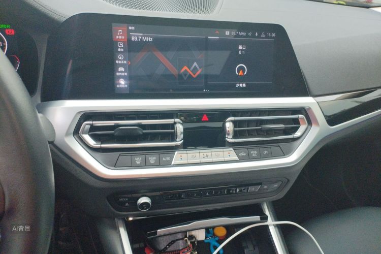 BMW 3 Series 2019 #15 BMW 3 Series 2019 car image #15