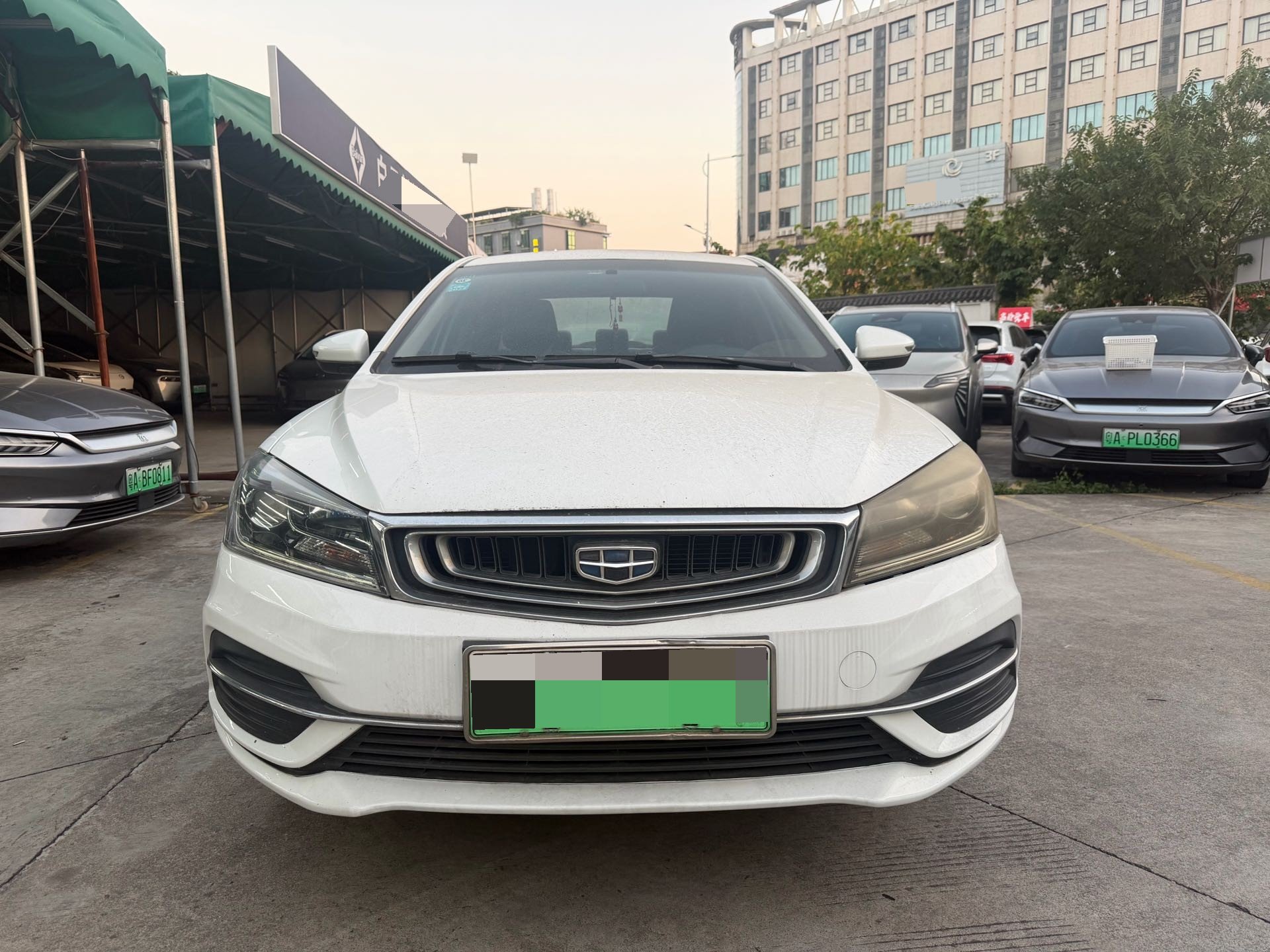 GEELY Emgrand New Energy 2018 #2 GEELY Emgrand New Energy 2018 car image #2