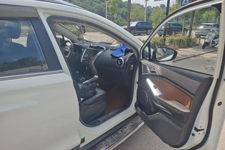 BYD Yuan 2017 #24 BYD Yuan 2017 car image #24