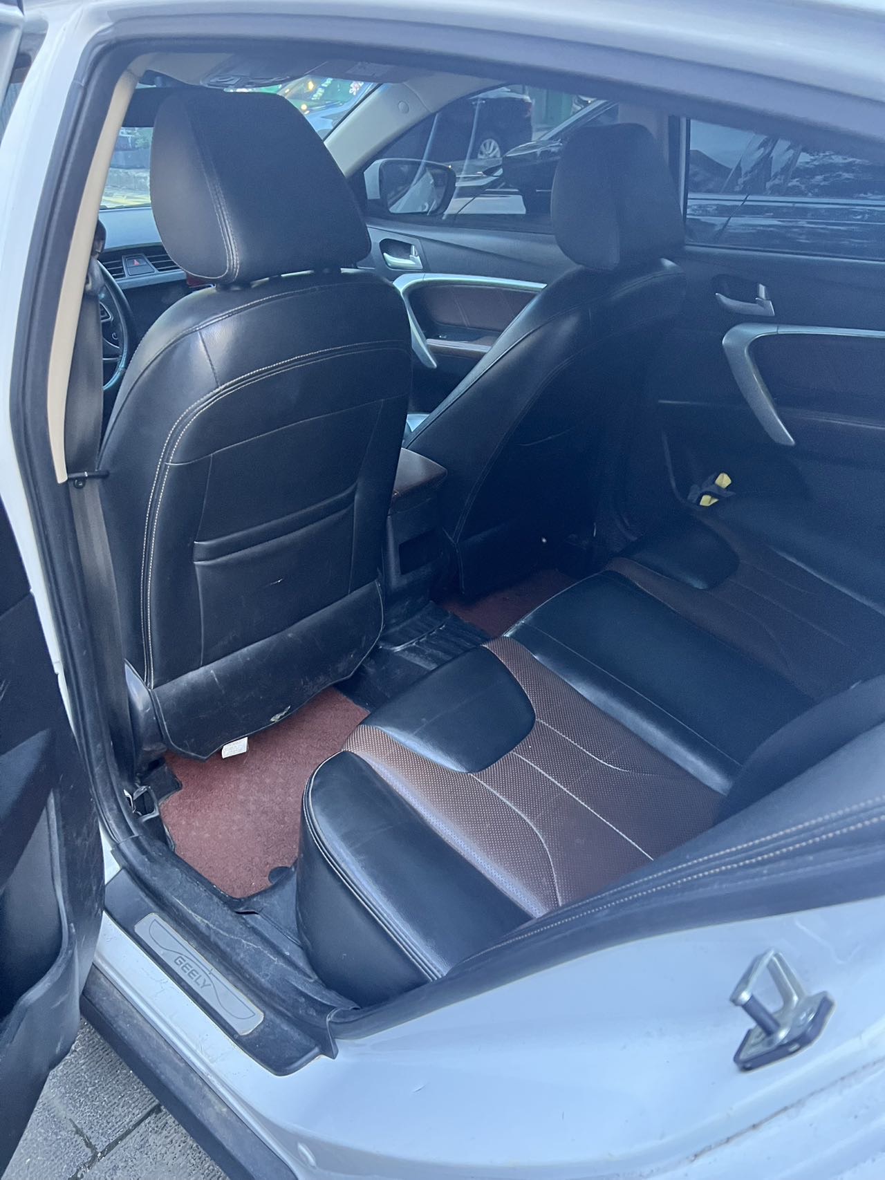 GEELY Emgrand 2017 car image #5