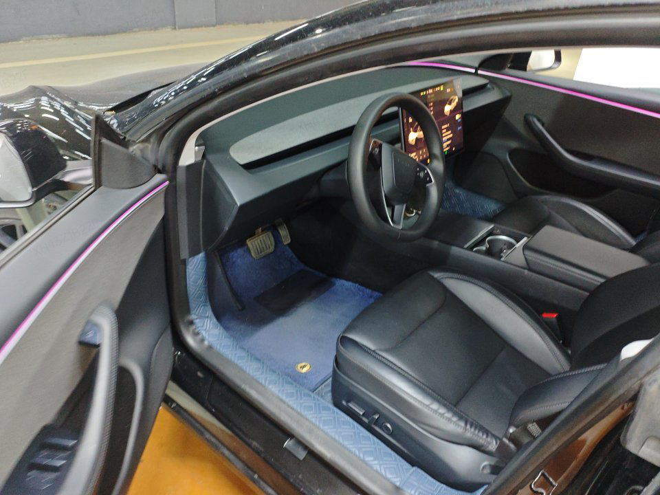 Tesla Model 3 2023 imagen de coche #5