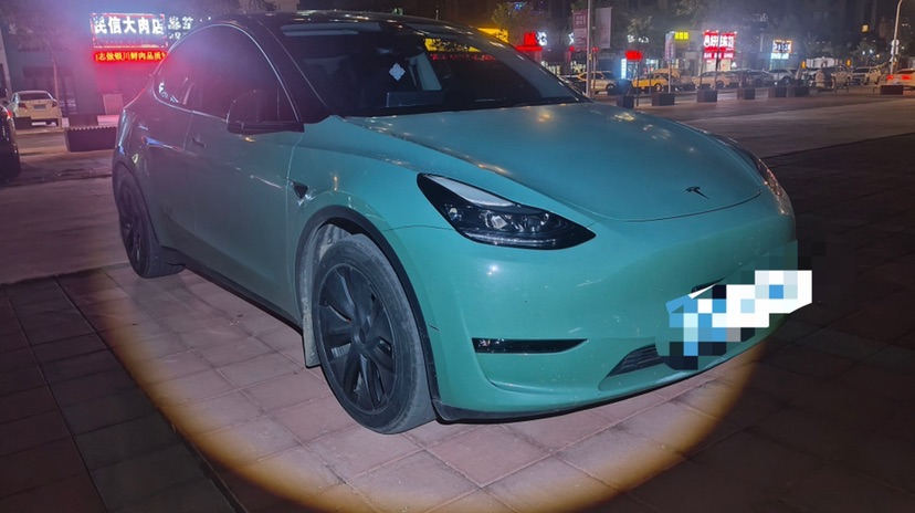 Tesla Model Y 2024 #3 Tesla Model Y 2024 car image #3