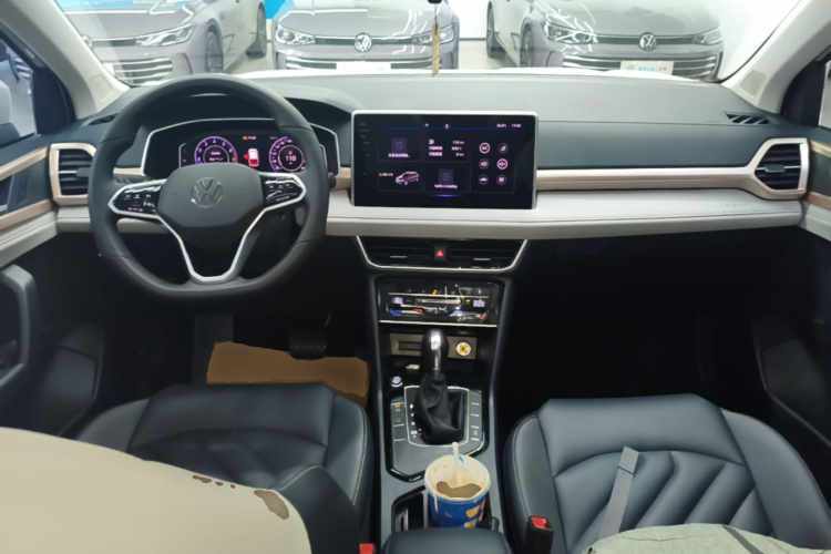 Volkswagen Tharu 2023 #10 Volkswagen Tharu 2023 immagine di auto #10