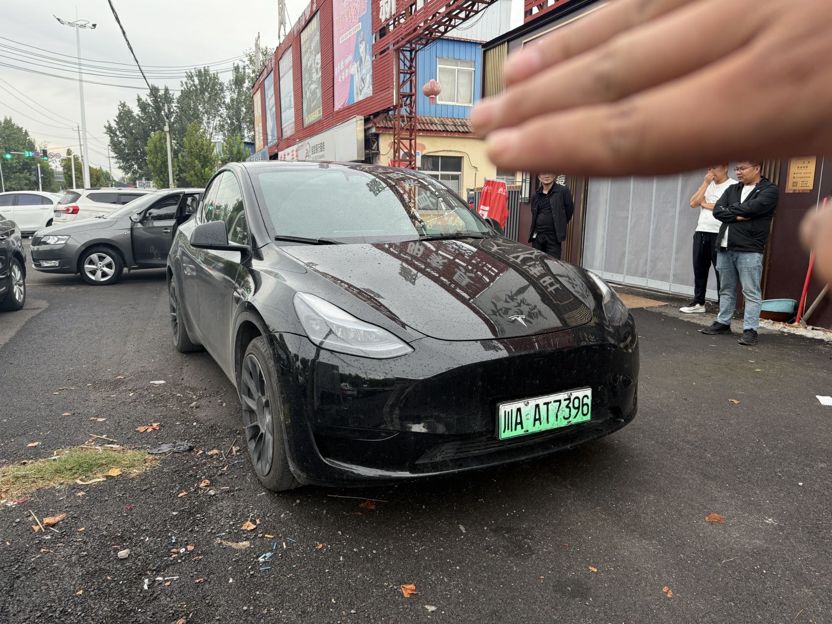 Tesla Model Y 2023 #3 Tesla Model Y 2023 car image #3