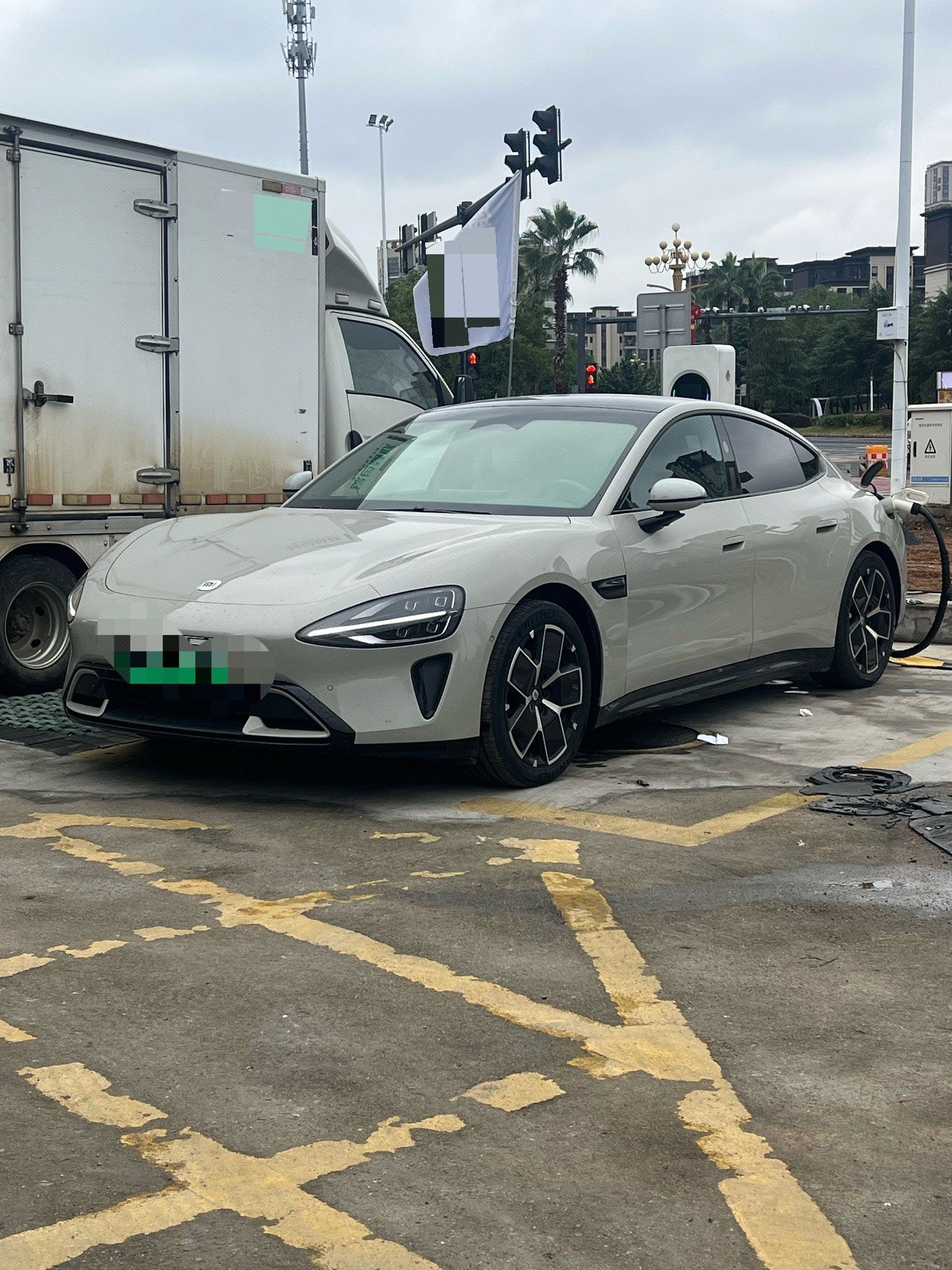 MI SU7 2024 car image 