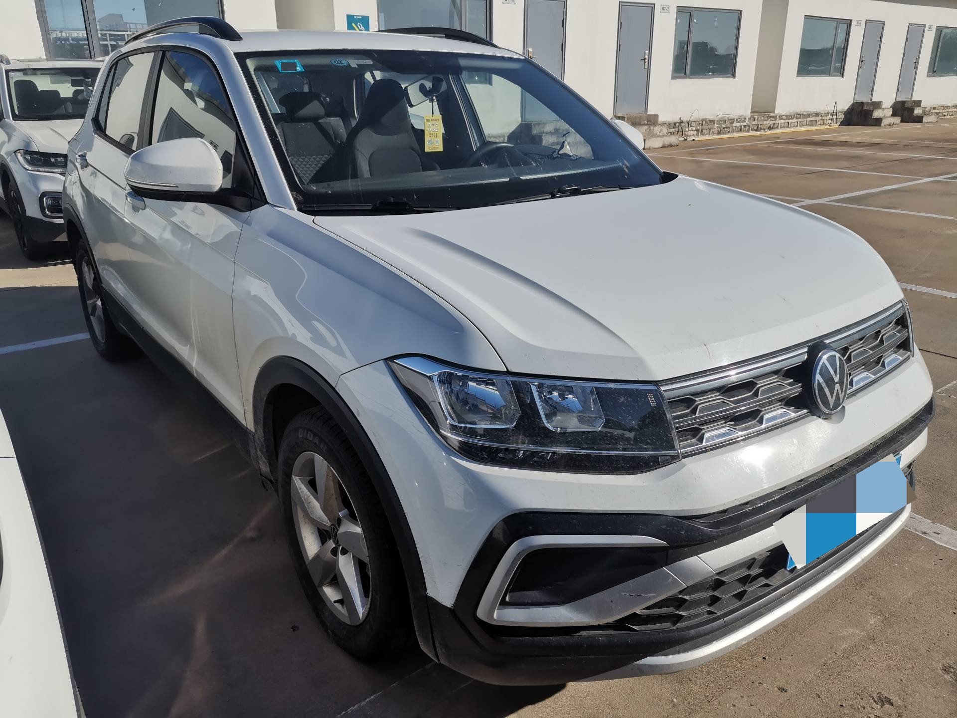 Volkswagen T-Cross 2023 #3 Volkswagen T-Cross 2023 صورة سيارة #3