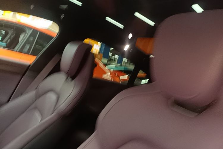 MI SU7 2025 imagem de carro #18