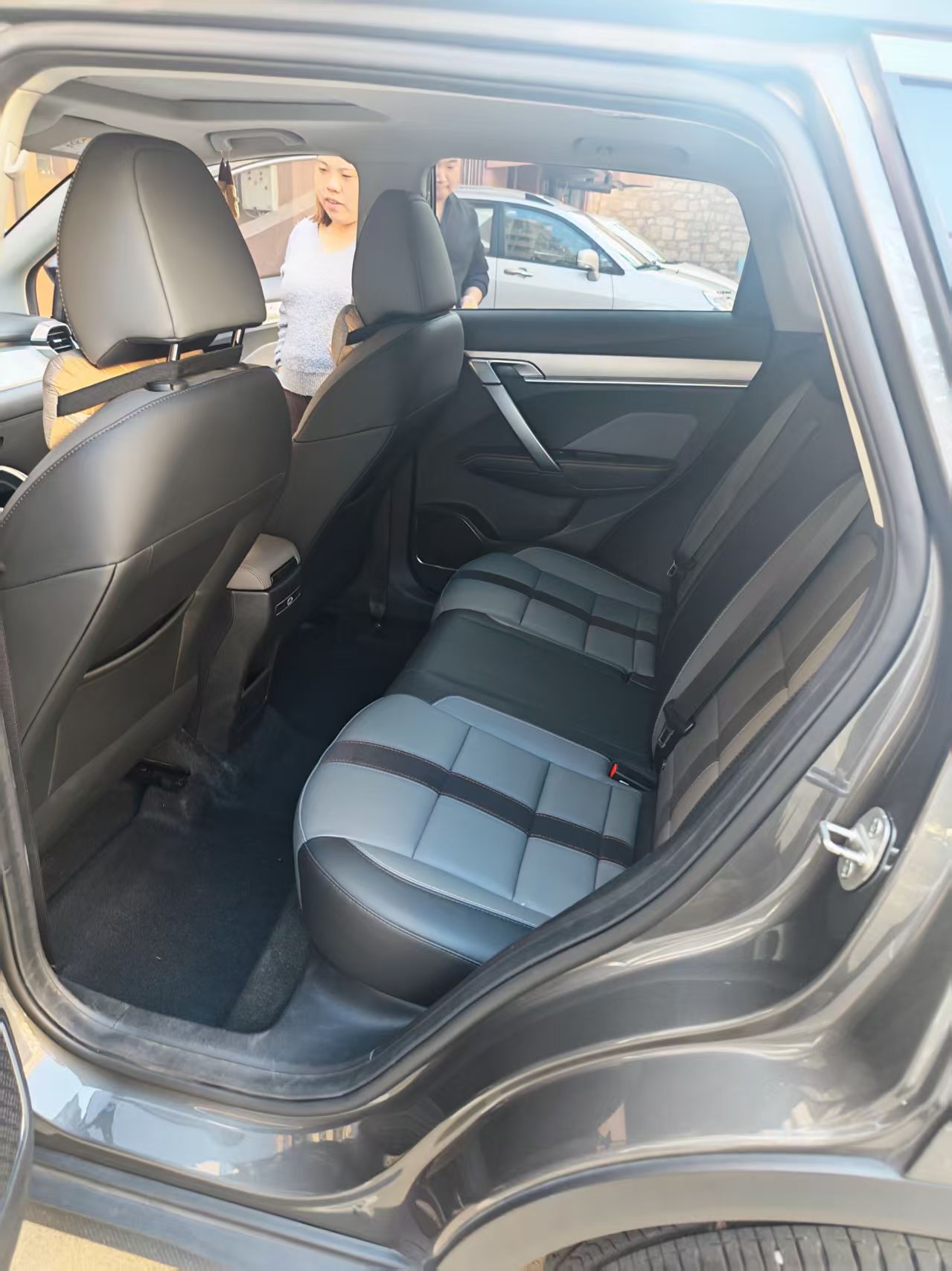 GEELY Coolray 2024 #4 GEELY Coolray 2024 immagine di auto #4