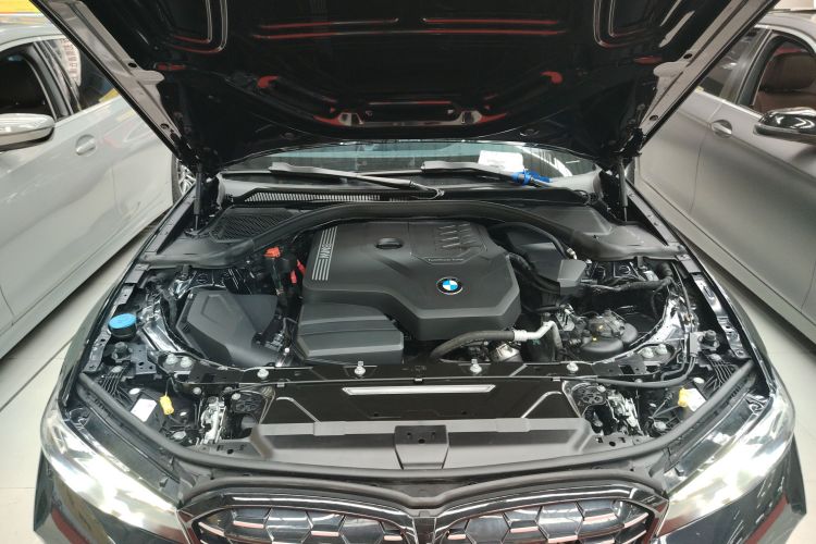 BMW 3 Series 2023 #20 BMW 3 Series 2023 car image #20