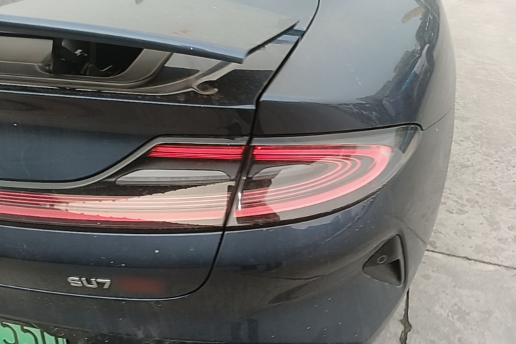 MI SU7 2024 image de voiture #8