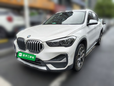 BMW X1 2020 BMW X1 2020 car image