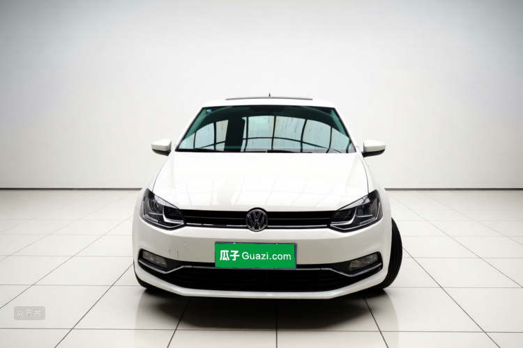 Volkswagen Polo 2016 car image #3