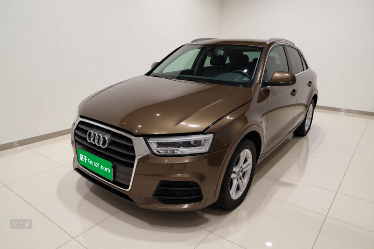 Audi Q3 2018 car image #2