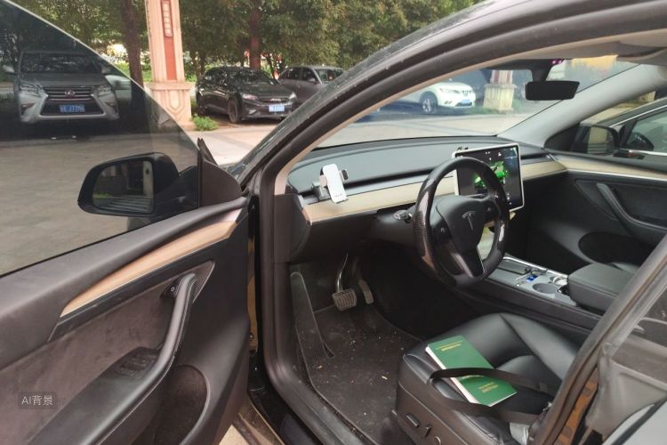 Tesla Model Y 2023 #18 Tesla Model Y 2023 car image #18