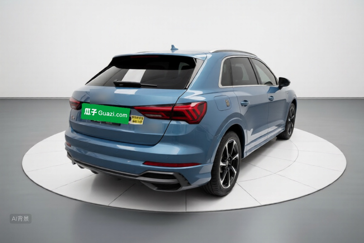 Audi Q3 2022 car image #7