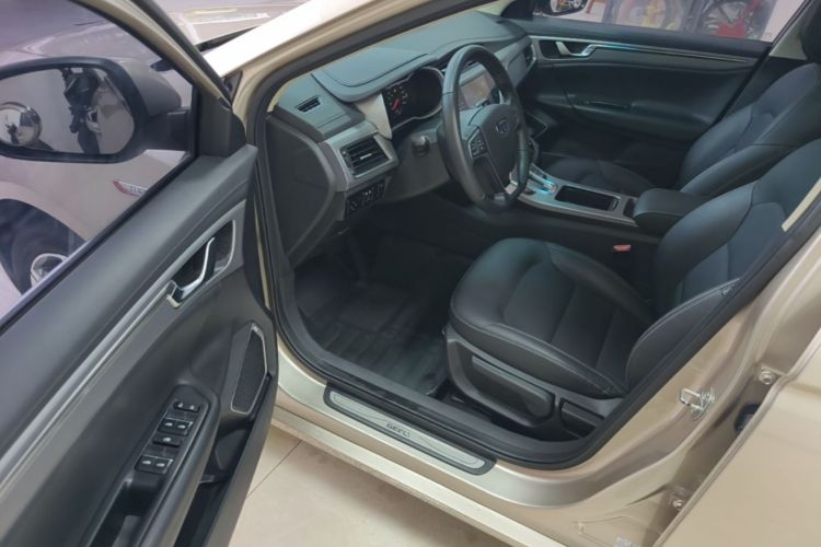 GEELY Emgrand GL 2018 #16 GEELY Emgrand GL 2018 صورة سيارة #16