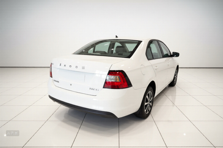 Skoda Rapid 2019 car image #7