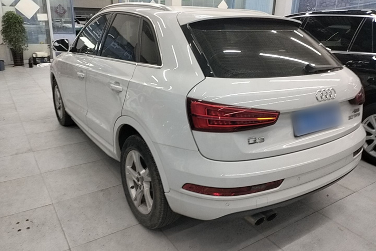 Audi Q3 2018 #5 Audi Q3 2018 car image #5