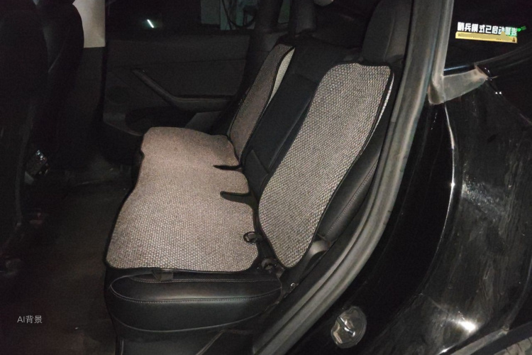 Tesla Model Y 2023 car image #19