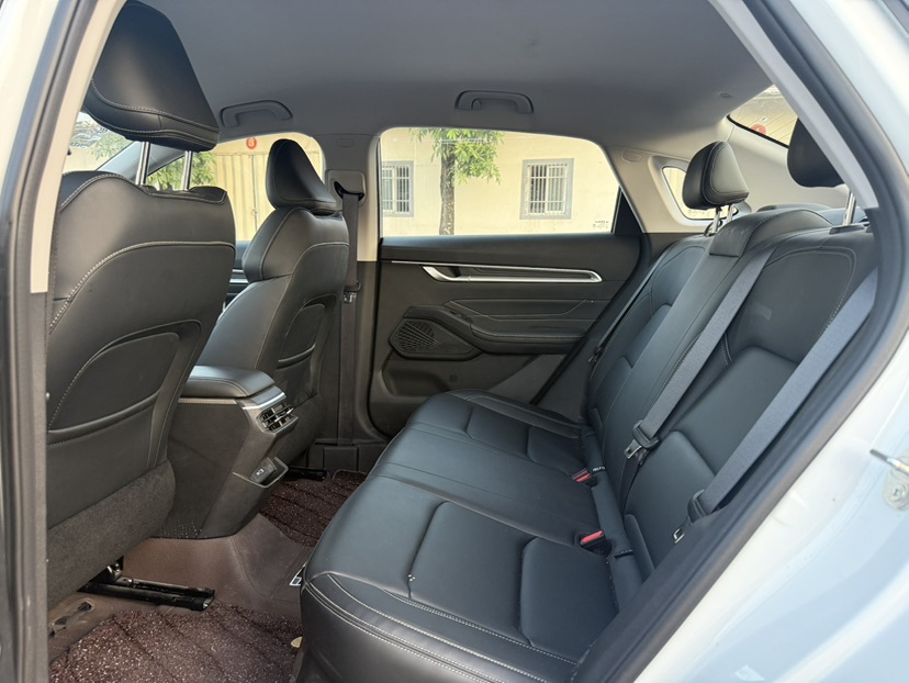 GEELY Emgrand 2024 car image #5