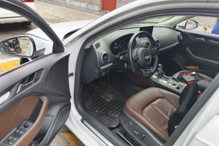 Audi A3 2015 immagine di auto #9