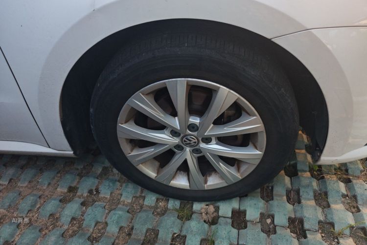 Volkswagen Lavida 2017 car image #9
