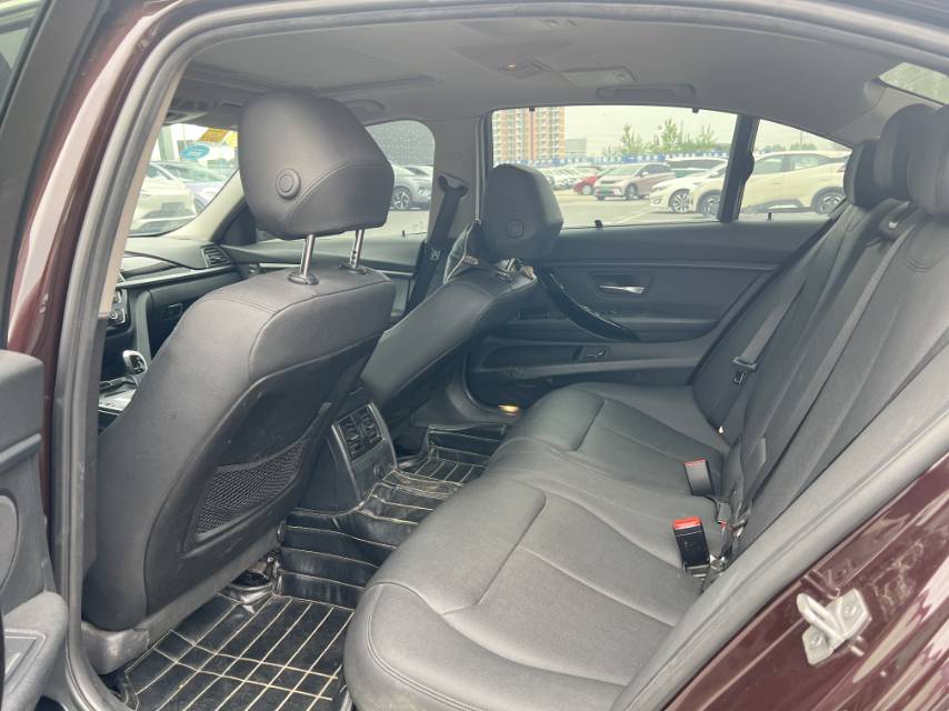 BMW 3 Series 2017 imagem de carro #4