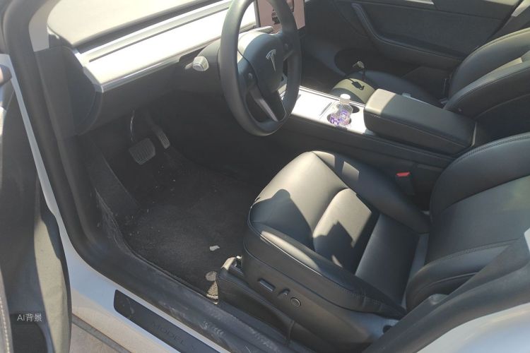 Tesla Model Y 2024 #18 Tesla Model Y 2024 car image #18