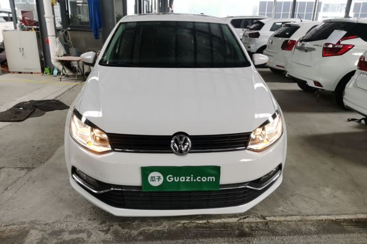 Volkswagen Polo 2017 car image #3