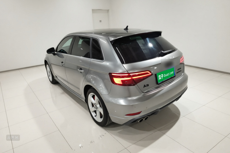 Audi A3 2019 car image #5