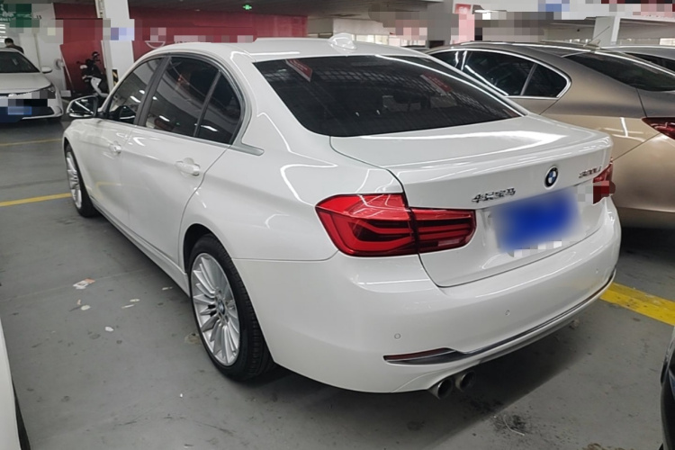 BMW 3 Series 2018 car image #5