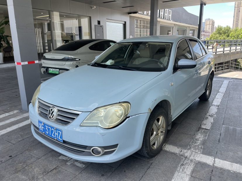 Volkswagen Bora 2011 immagine di auto 