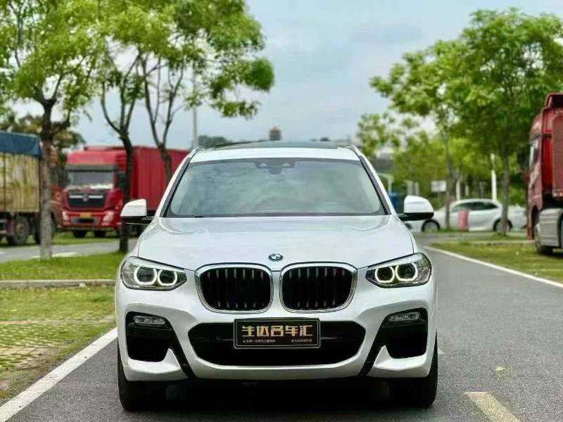 BMW X3 2018 car image #2