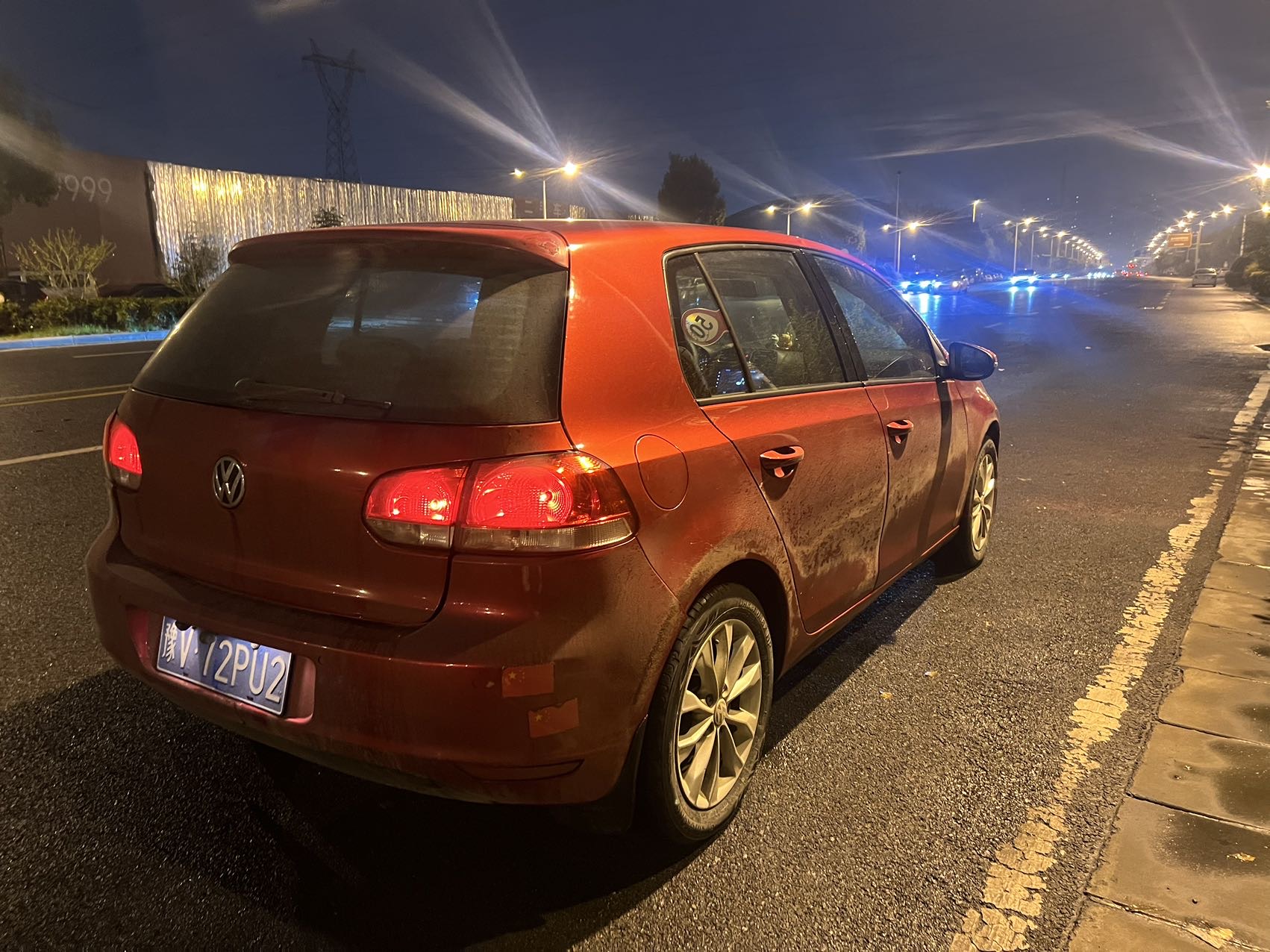 Volkswagen Golf 2011 car image #9