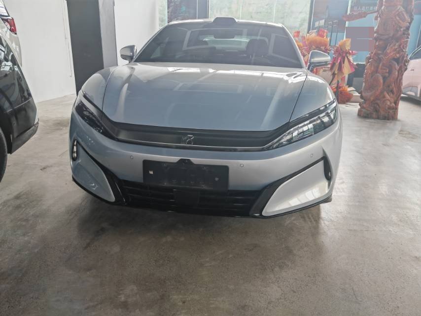BYD HanL 2025 #2 BYD HanL 2025 изображение автомобиля #2