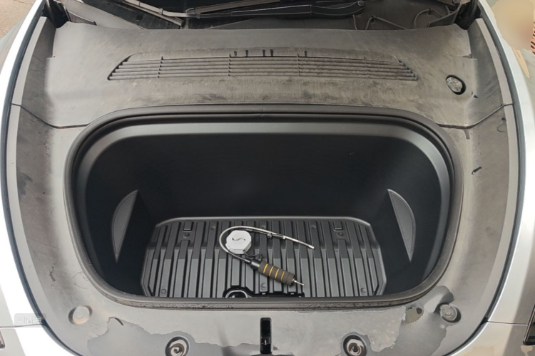 Tesla Model Y 2023 #22 Tesla Model Y 2023 car image #22