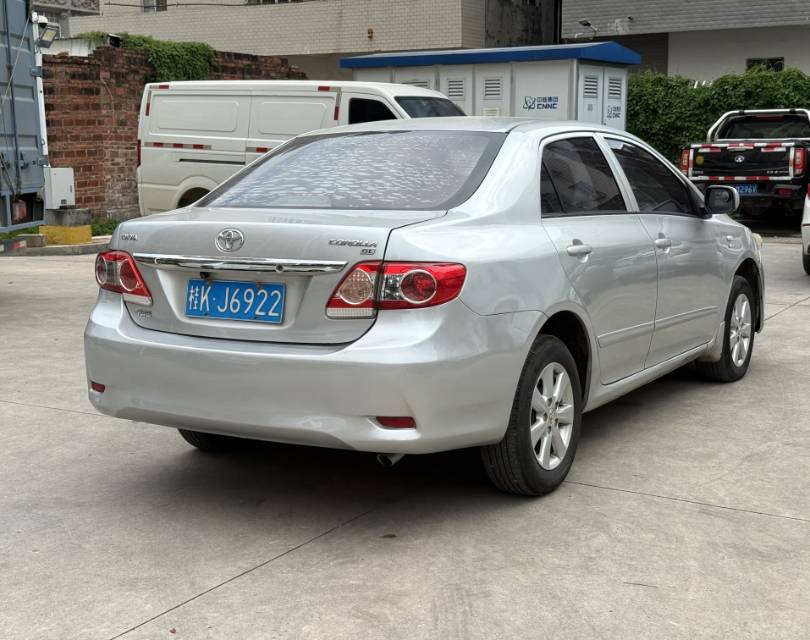 Toyota Corolla 2013 immagine di auto #6