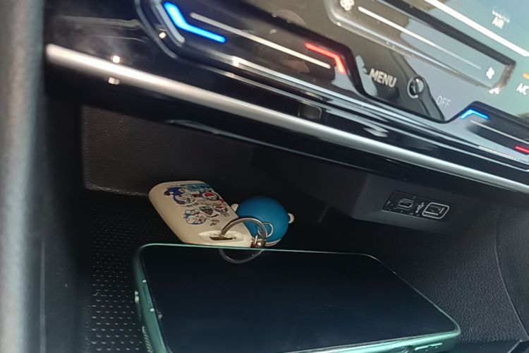 Volkswagen Lavida 2025 car image #9