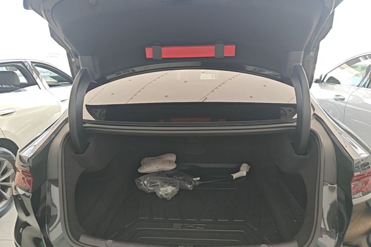 BYD Han 2023 imagem de carro #19