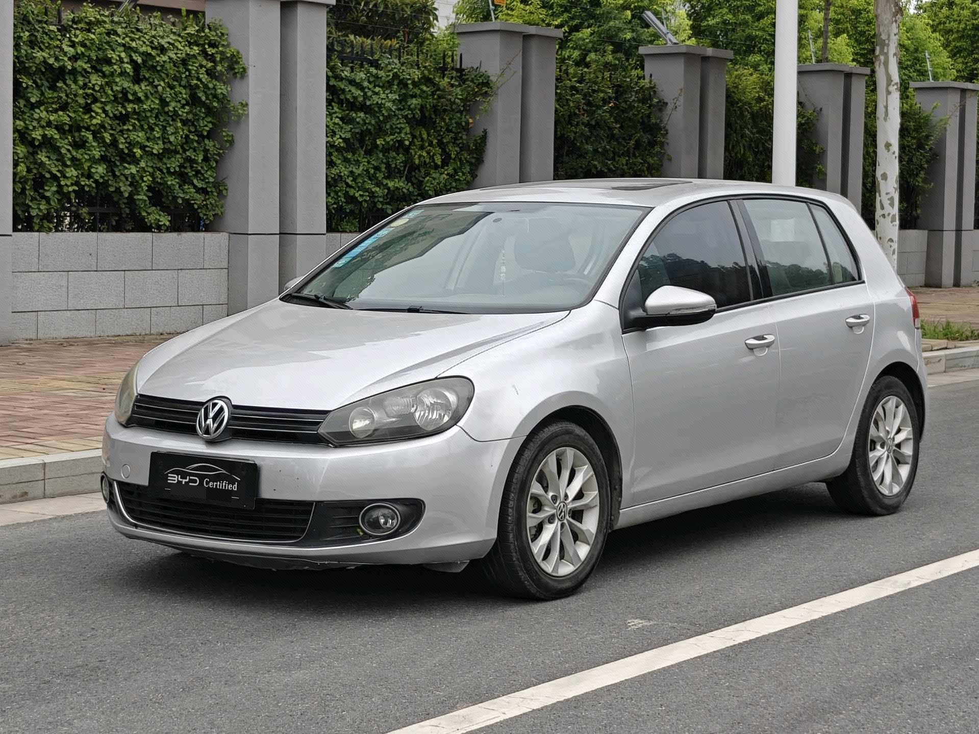 Volkswagen Golf 2011 car image 