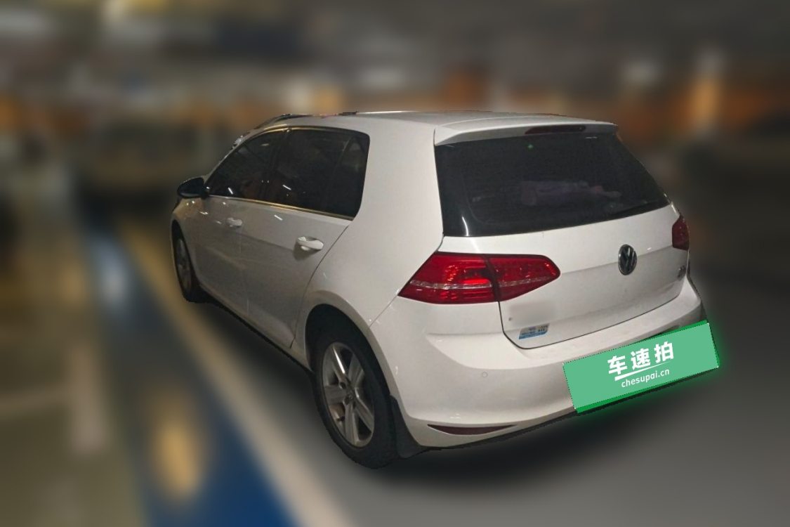 Volkswagen Golf 2017 car image #3