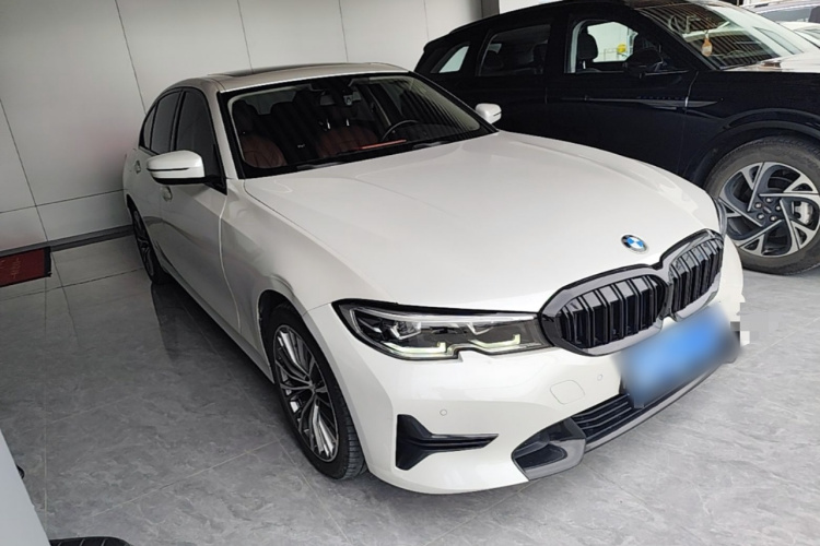BMW 3 Series 2022 #4 BMW 3 Series 2022 car image #4