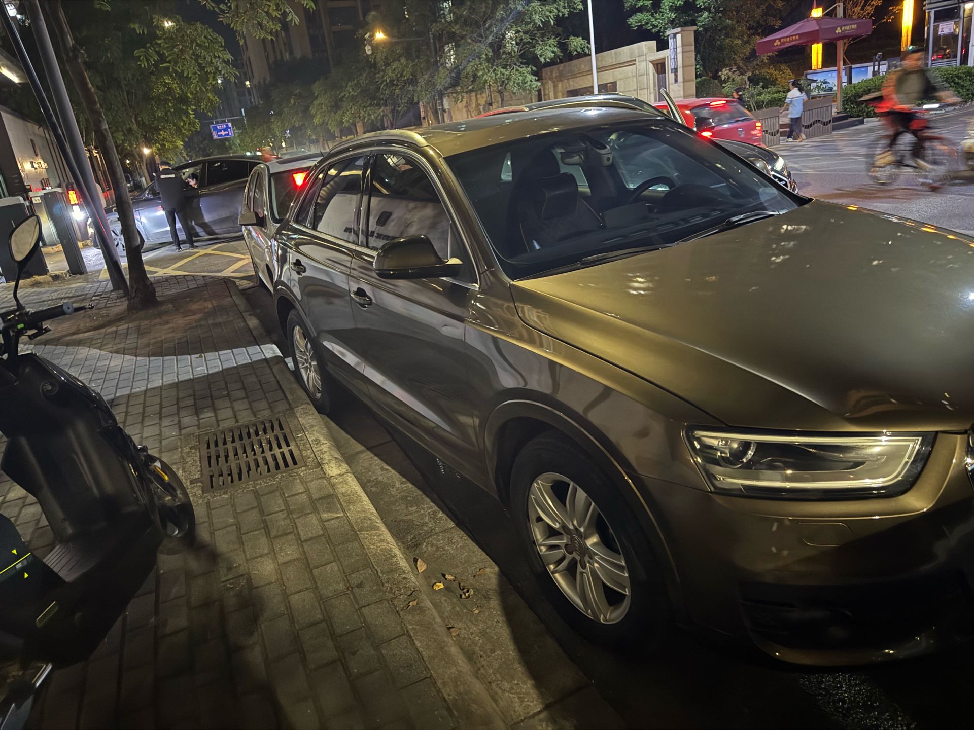 Audi Q3 2014 #4 Audi Q3 2014 car image #4