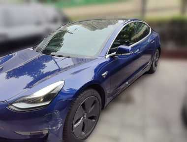 Tesla Model 3 2020 car image 